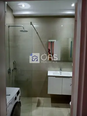 Apartament 1+1 me qera në Rruga e Kavajës, Tiranë, 80 m². Foto 6 nga 8