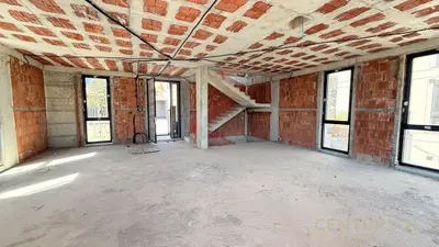 Villa in vendita a Collak, Tirana, 377 m². Foto 6 di 12