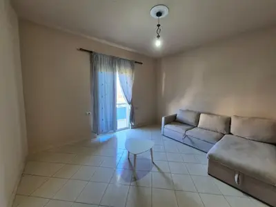 Shtëpi private me qera në Lagja 14 Shkozet, Durrës, 170 m². Foto 7 nga 10
