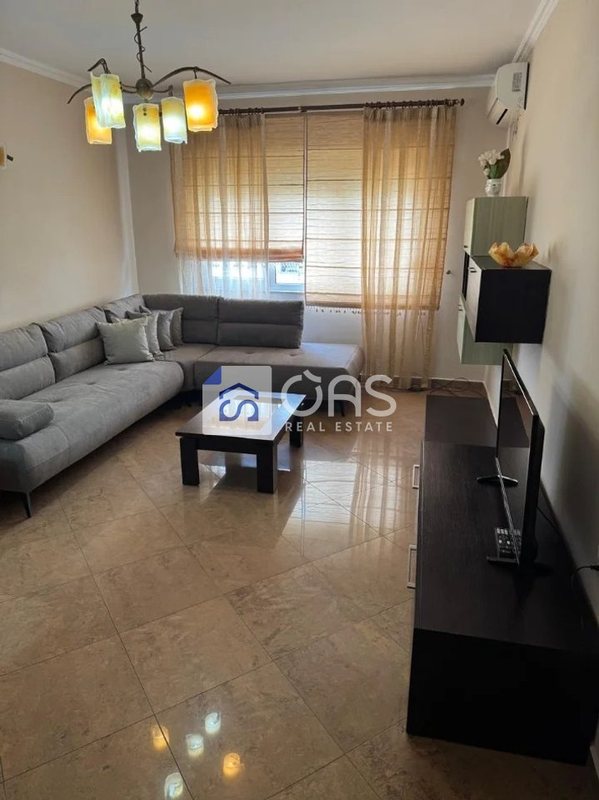 Apartament 1+1 me qera në Sheshi Willson, Tiranë, 65 m²