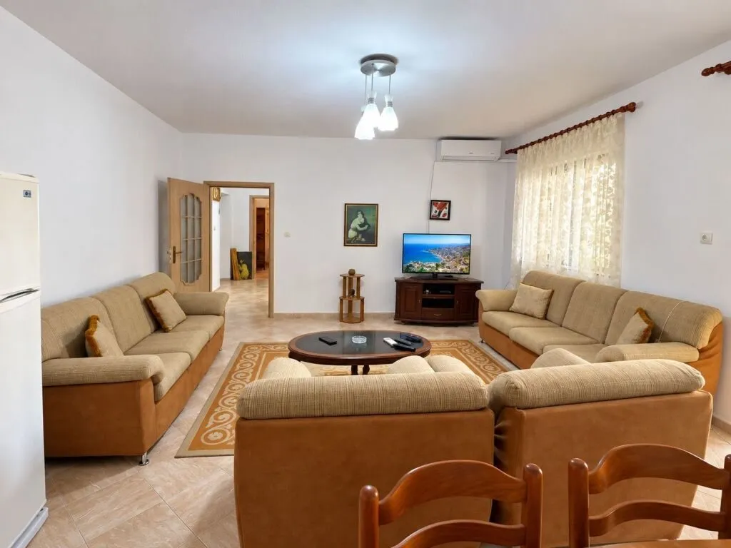 Appartamento 2+1 in affitto a Hipoteka, Tirana, 90 m². Foto 1 di 3