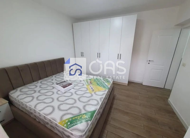 Appartamento 1+1 in affitto a Zogu i Zi, Tirana, 55 m²