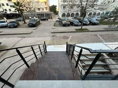 Commercial space for sale in Lagja 13, Durrës, 130 m². Photo 6 of 9
