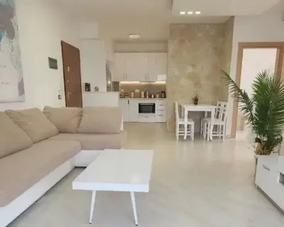 Apartment 3+1 for rent in Liqeni i Thatë, Tirana, 100 m². Photo 1 of 3