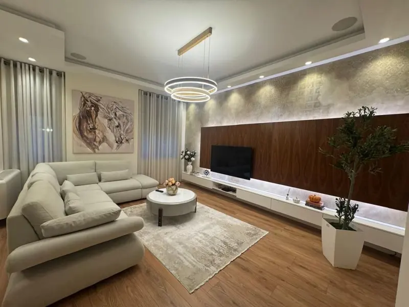Appartamento 2+1 in affitto a Park Gate, Tirana, 120 m²
