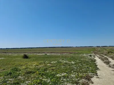 Land for sale in Akerni, Vlorë, 36,390 m². Photo 4 of 7