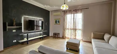 Appartamento 2+2 in affitto a Rruga e Durrësit, Tirana, 100 m². Foto 7 di 9
