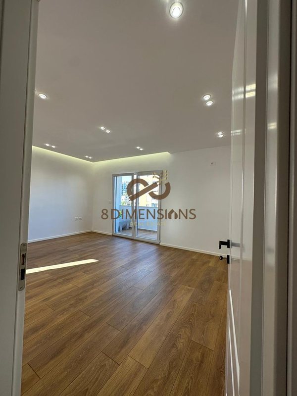Appartamento 2+1 in vendita a Rruga Haxhi Hysen Dalliu, Tirana, 75 m²