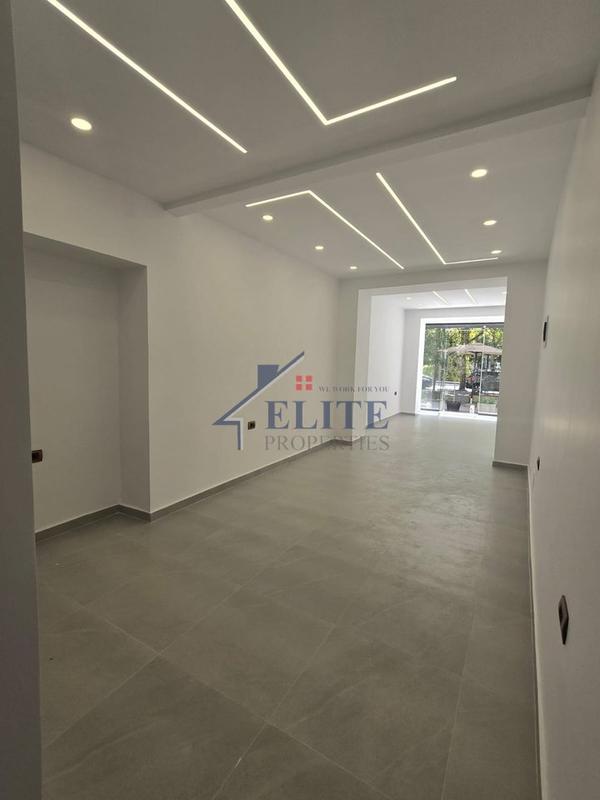 Negozio in affitto a Brryli, Tirana, 43 m²
