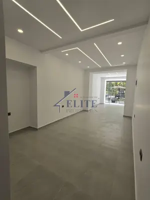 Dyqan në shitje në Brryli, Tiranë, 43 m². Foto 2 nga 5