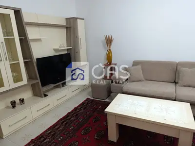 Apartament 2+1 me qera në Kombinat, Tiranë, 75 m². Foto 10 nga 11