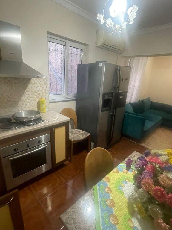 Casa indipendente 2+1 in affitto a Rruga Dritan Hoxha, Tirana, 100 m²