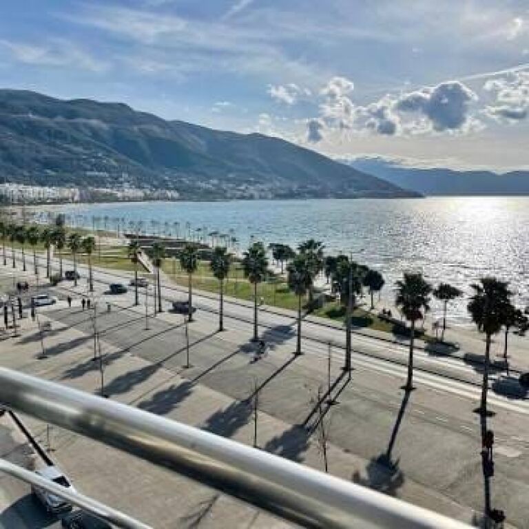 Villa for sale in Vlorë, 712 m². Photo 3 of 3
