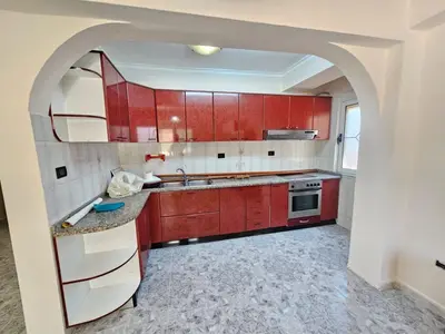 Apartament 2+1 në shitje në Pallati i Sportit Ramazan Njala, Durrës, 76 m². Foto 10 nga 12