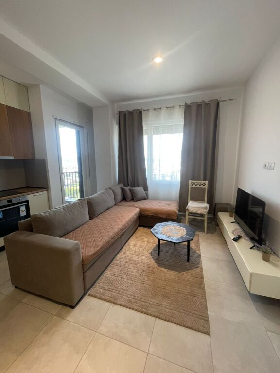 Appartamento 1+1 in affitto a Pallati me Shigjeta, Tirana, 70 m². Foto 1 di 3