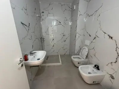 Apartament 1+1 me qera në Farmacia 10, Tiranë, 65 m². Foto 7 nga 7