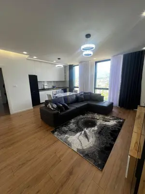 Apartament 1+1 me qera në Bulevardi i Ri, Tiranë, 77 m². Foto 2 nga 9