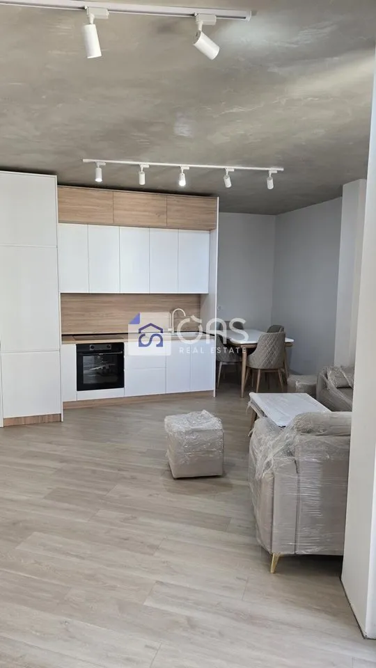 Apartament 1+1 me qera në Astir, Tiranë, 75 m². Foto 1 nga 7