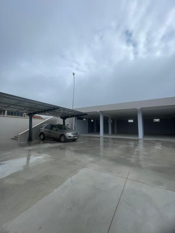 Magazinë në shitje në Sukth, Durrës, 1 200 m². Foto 2 nga 12