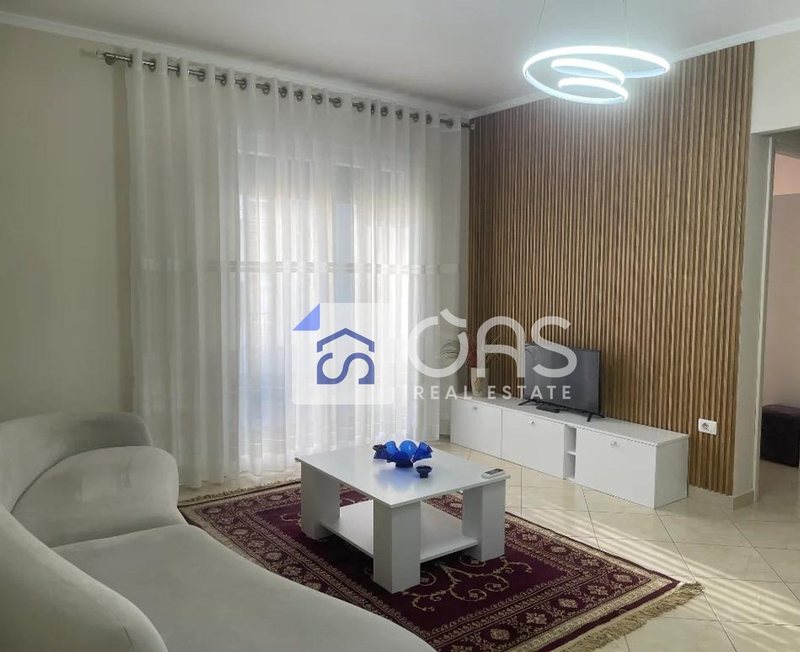 Appartamento 1+1 in affitto a Bulevardi Zogu I, Tirana, 68 m²