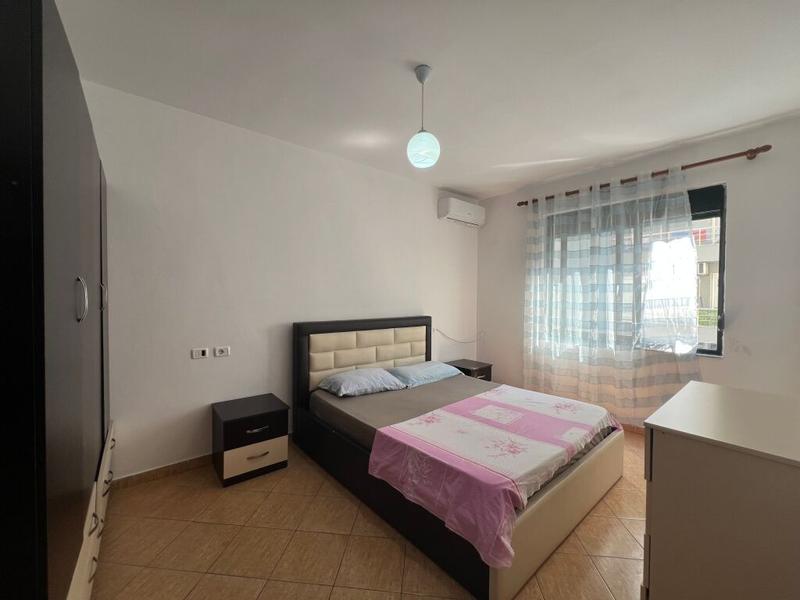 Apartament 2+1 me qera në Rruga Rrota e Kuqe, Durrës, 80 m². Foto 4 nga 9