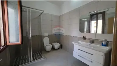 Villa for sale in Transballkanike, Vlorë, 595 m². Photo 6 of 9