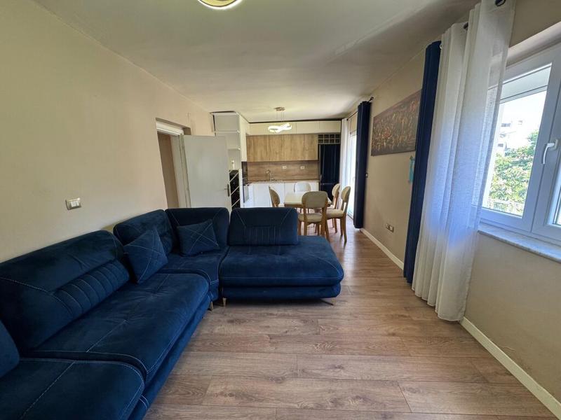 Apartament 2+1 në shitje në Muzeumi durres, Durrës, 91 m². Foto 2 nga 8