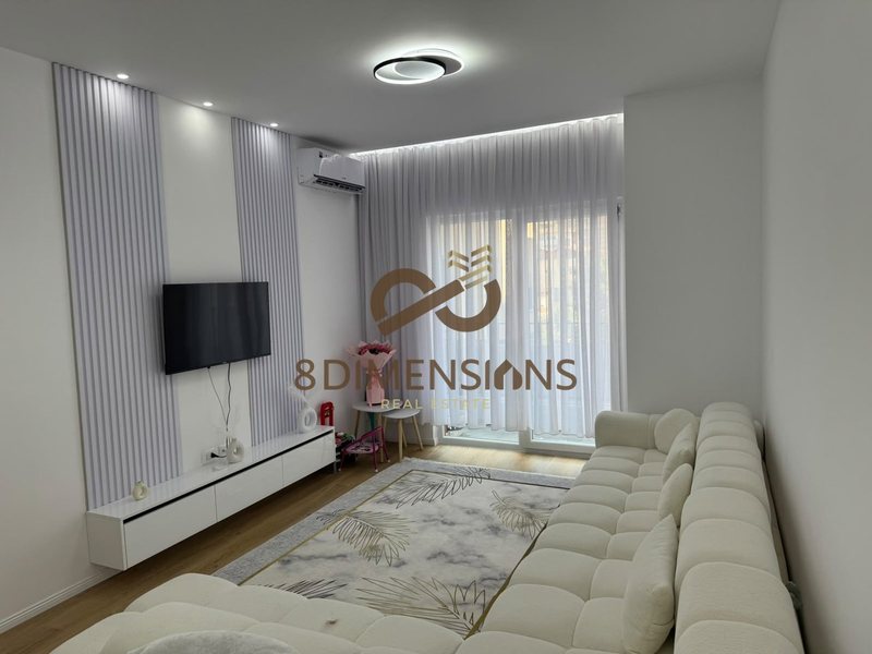 Appartamento 1+1 in affitto a Kompleksi Aura, Tirana, 76 m²