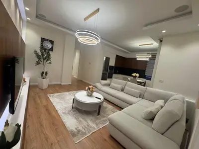 Apartament 2+1 me qera në Rruga e Elbasanit, Tiranë, 120 m². Foto 4 nga 11