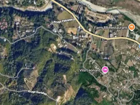 Terreno in vendita a Mullet, Tirana, 3.500 m². Foto 2 di 2