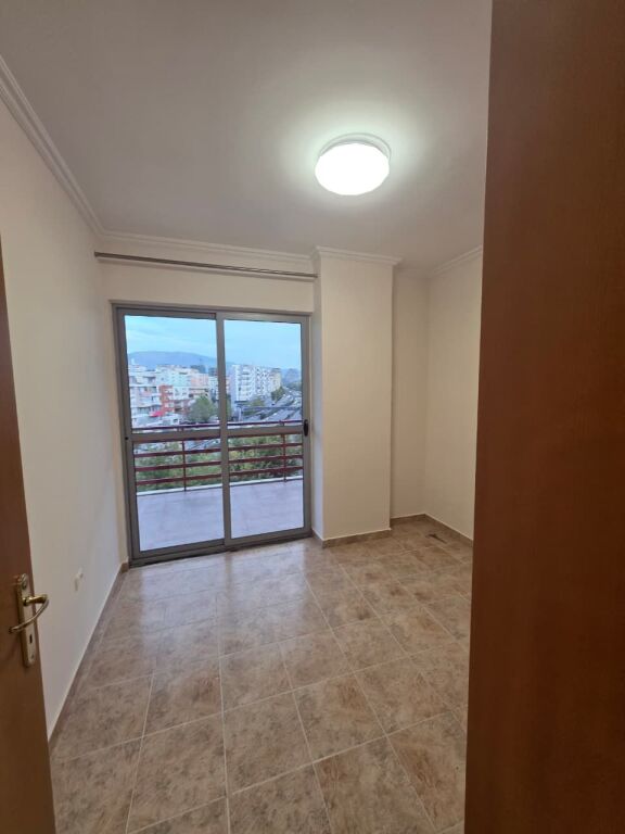 Appartamento 2+1 in affitto a Selitë, Tirana, 80 m². Foto 2 di 3