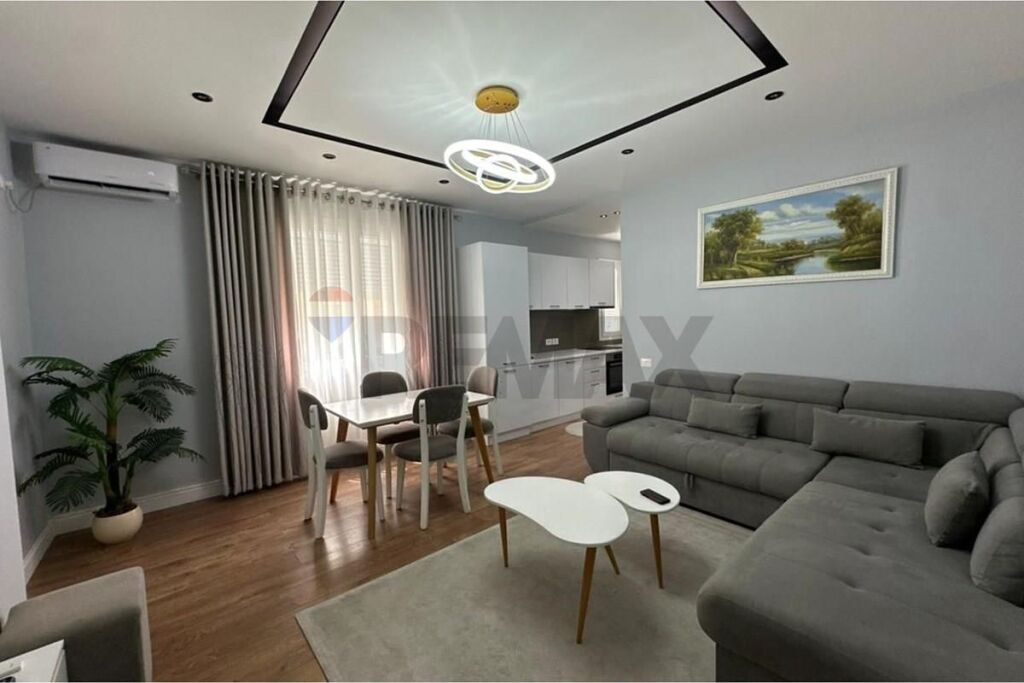 Appartamento in affitto a Rruga Ndre Mjeda, Tirana, 85 m². Foto 2 di 3