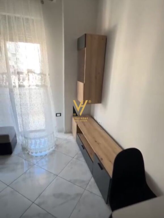 Apartament 1+1 me qera në Rruga e Elbasanit, Tiranë, 74 m². Foto 2 nga 3