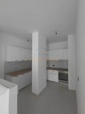 Apartament 2+1 në shitje në Vila e Zogut, Durrës, 120 m². Foto 3 nga 6