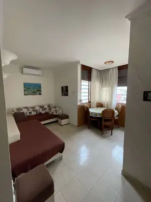 Apartament 2+1 me qera në Rruga Petro Nini Luarasi, Tiranë, 85 m². Foto 6 nga 9