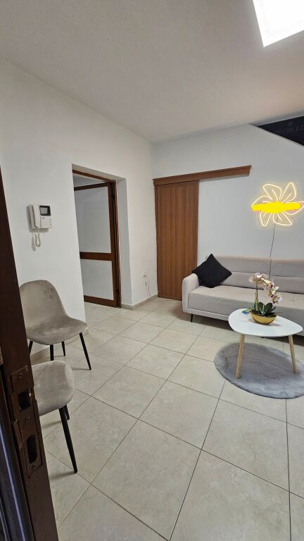 Villa for rent in Brryli, Tirana, 120 m². Photo 1 of 3
