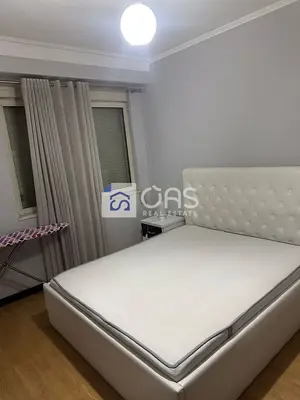 Apartament 1+1 me qera në Kompleksi Delijorgji, Tiranë, 70 m². Foto 2 nga 6