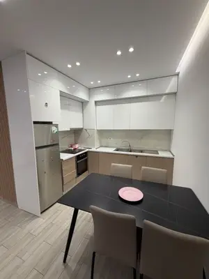 Apartament 1+1 me qera në Rruga Haxhi Hysen Dalliu, Tiranë, 70 m². Foto 4 nga 6