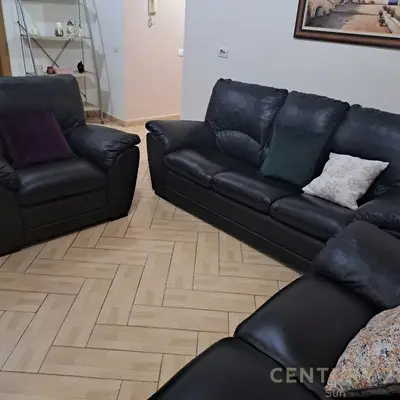 Apartament 2+1 me qera në Rruga e Kavajës, Tiranë, 80 m². Foto 2 nga 9