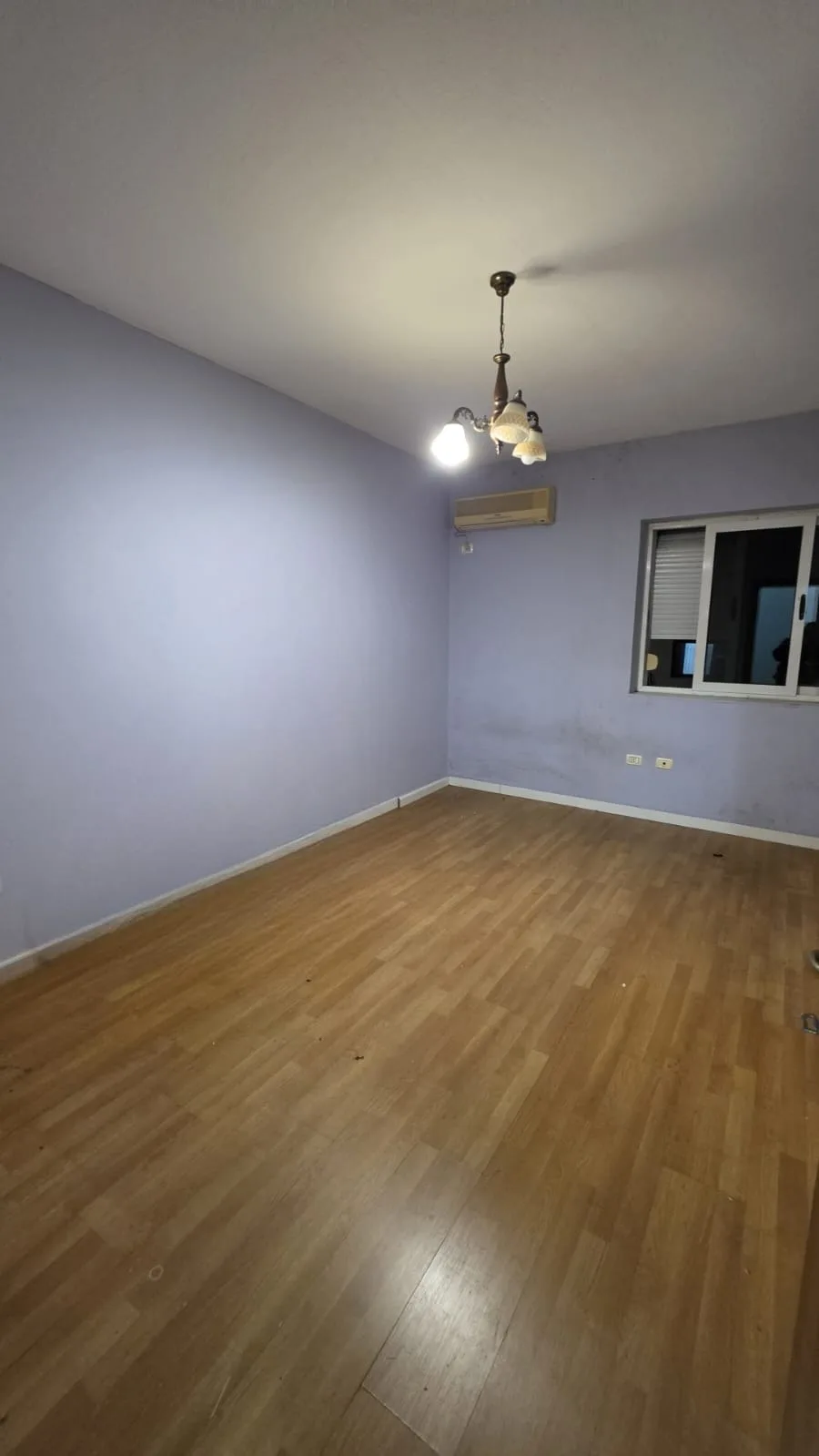 Apartament 3+1 në shitje në Komuna e Parisit, Tiranë, 163 m². Foto 1 nga 7