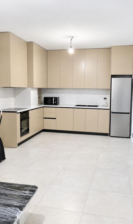 Appartamento 1+1 in affitto a AURA COMPLEX, Tirana, 75 m²