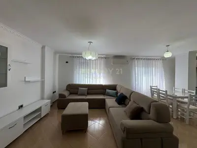 Apartament 2+1 me qera në Spitali Ushtarak, Tiranë, 102 m². Foto 3 nga 12