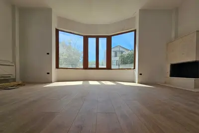 Vilë në shitje në Vishnjë, Tiranë, 356 m². Foto 1 nga 3