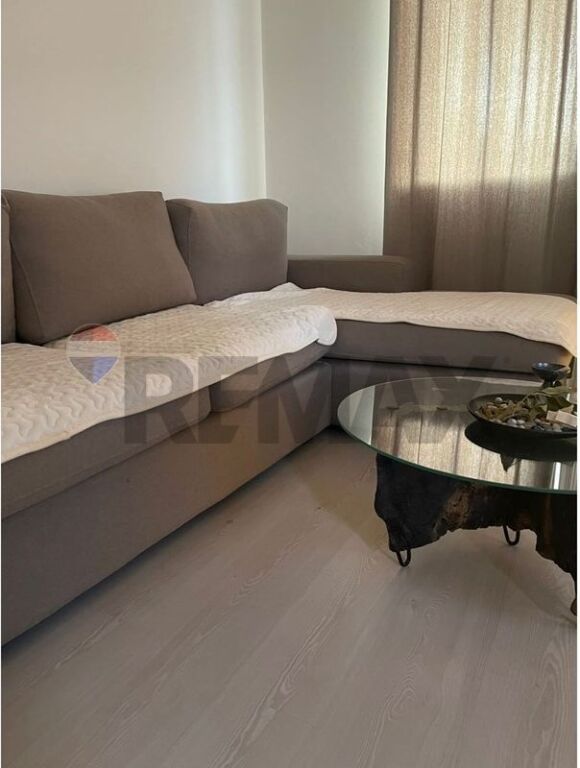 Appartamento in affitto ad Unaza e Re, Tirana, 69 m². Foto 2 di 3