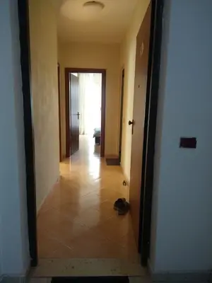 Apartament 1+1 me qera në Rruga Mujo Ulqinaku, Durrës, 90 m². Foto 8 nga 9
