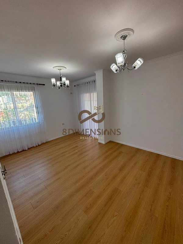 Appartamento 2+1 in vendita a Fresku, Tirana, 89 m²