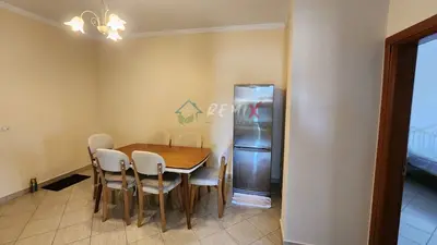 Apartament 2+1 me qera në Rruga Mujo Ulqinaku, Durrës, 100 m². Foto 5 nga 8