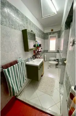 Apartament 2+1 me qera në Rruga Ali Demi, Tiranë, 84 m². Foto 8 nga 8