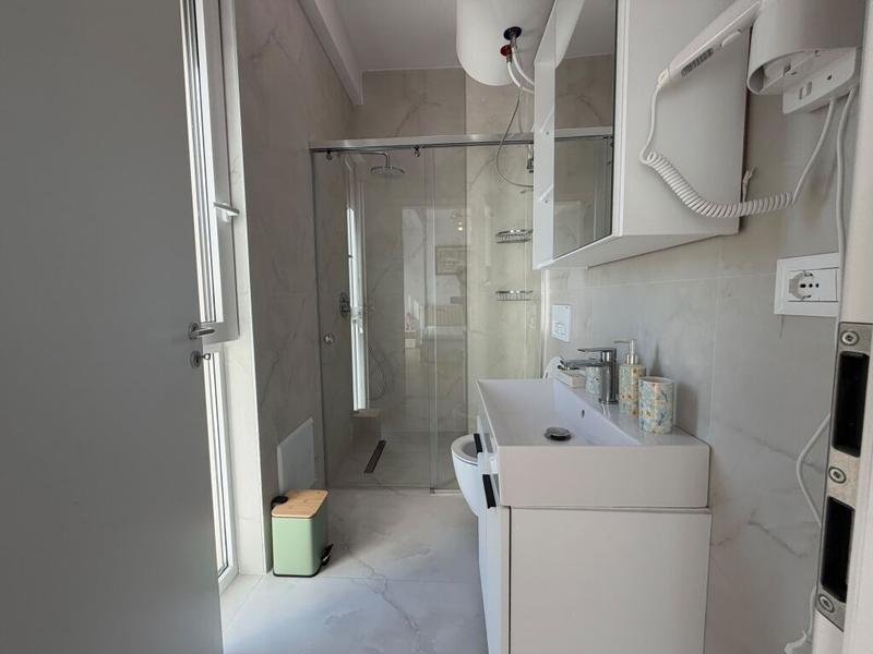 Villa in affitto a Tirana, 200 m². Foto 7 di 12
