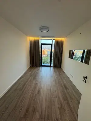 Apartament 2+1 me qera në Lake View Residences, Tiranë, 107 m². Foto 6 nga 9
